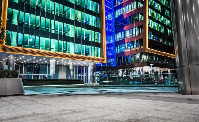 exterior-modern-buildings_1127-3